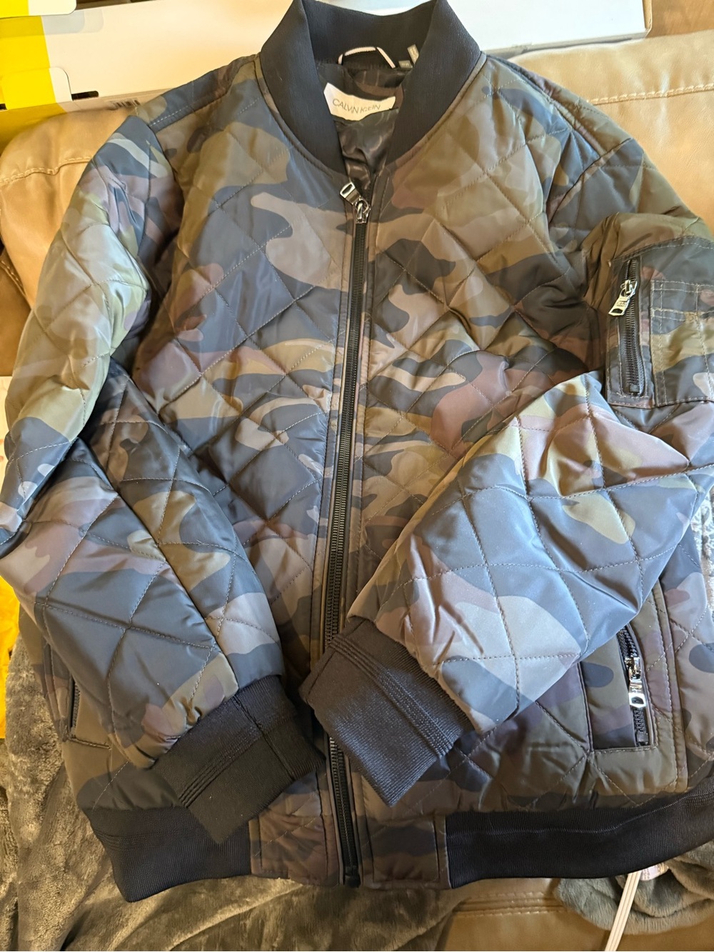 Calvin Klein women’s ' Camo Quilted Bomber Jacket - Green/Gray